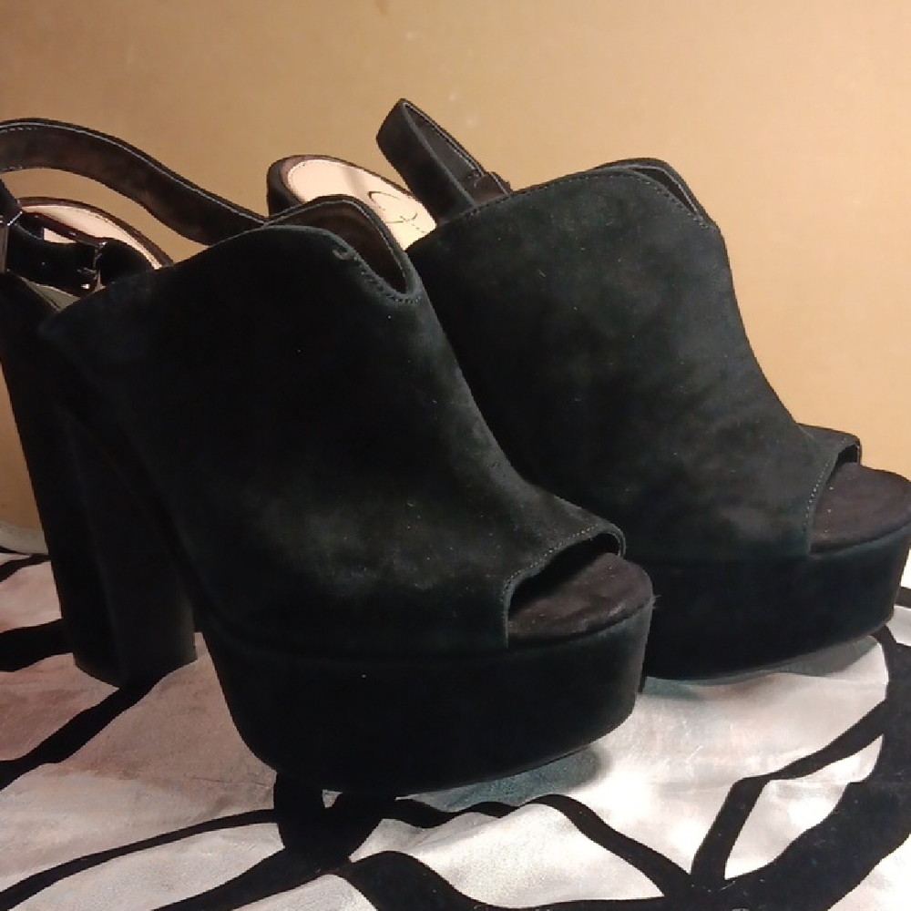 Jessica Simpson Black Suede Platform Sandals